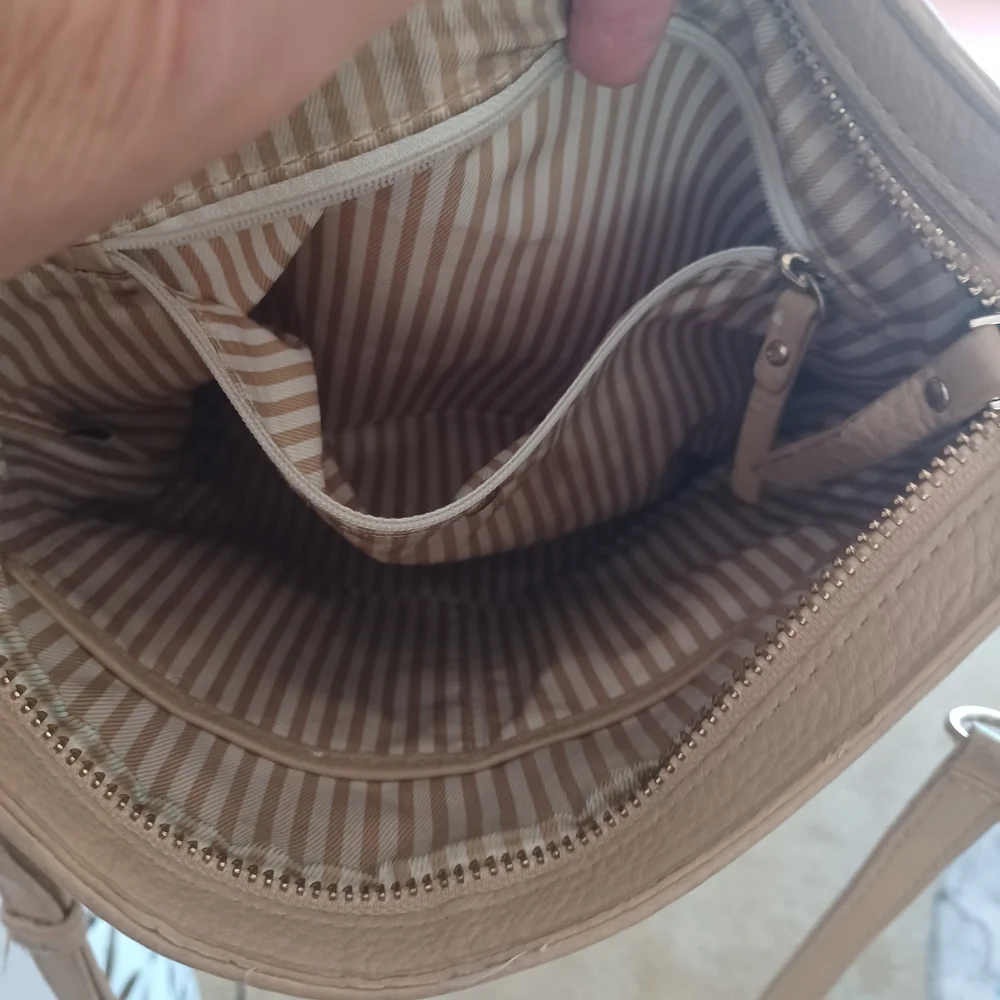 Kate Spade crossbody bag gold chain tan beige taupe Quiet Luxury Preppy